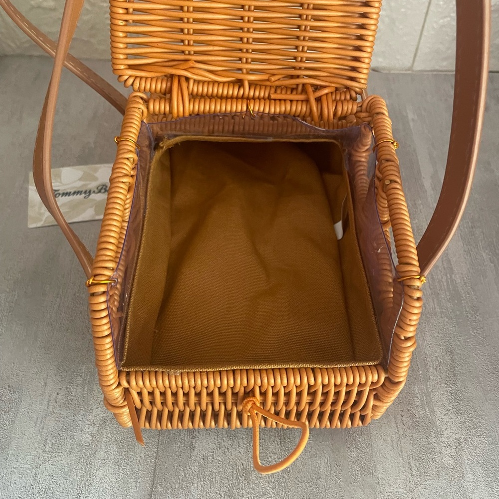 Tommy Bahama Woven Rattan Jeep-Shaped Handbag in Tan - Picture 5 of 6